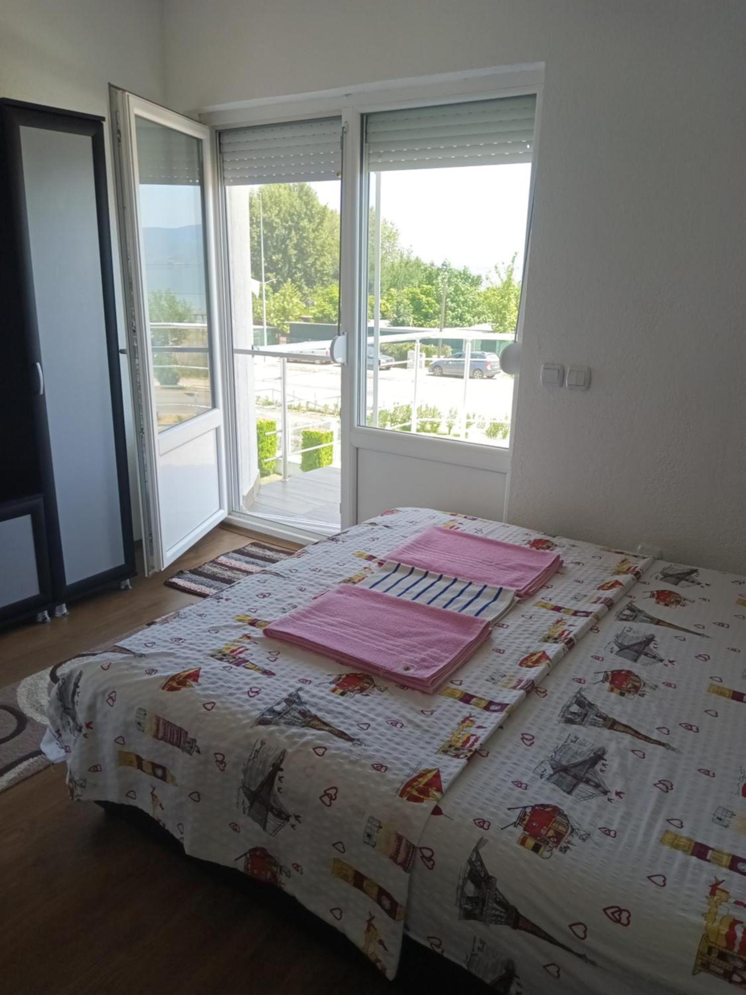 Apartment Krapce - Lake View Apartments Dojran